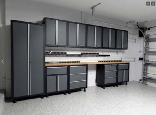 Gerenciamento de equipamentos de oficinas industriais facilitado com armários de armazenamento de garagem de metal